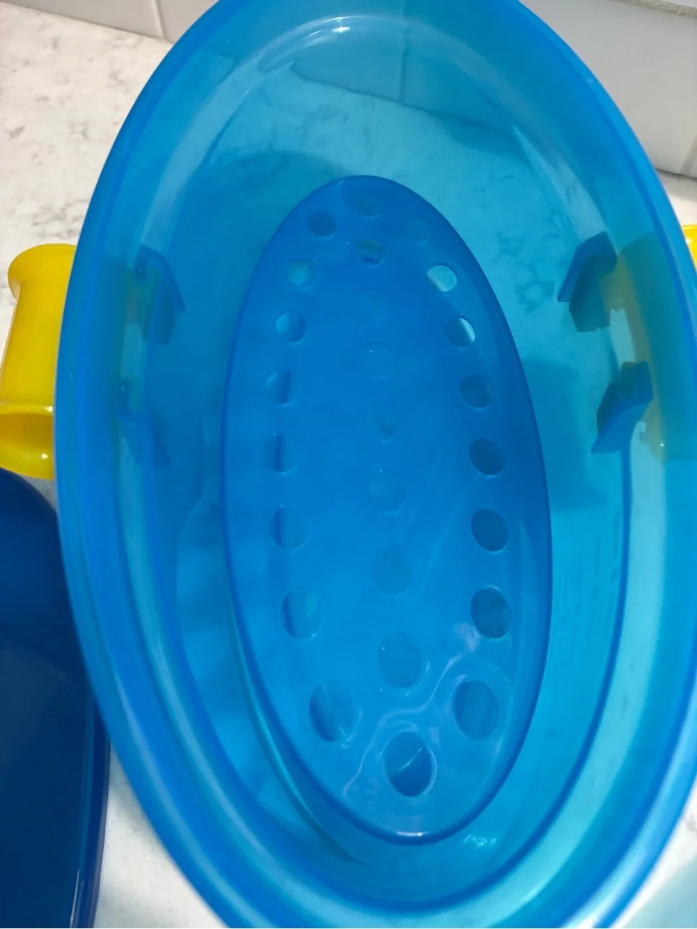 Pasta N More blue  Oval microwave pasta cooker